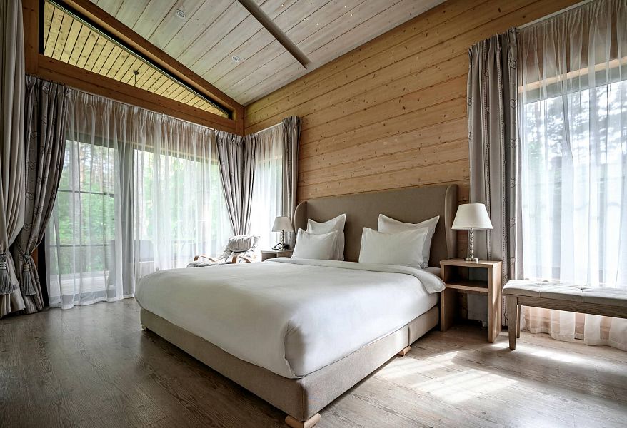 hotel-card