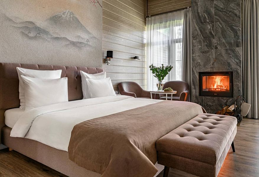 hotel-card